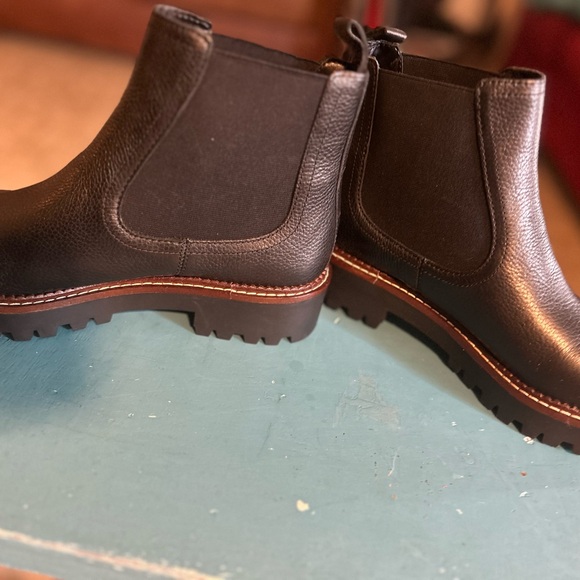 Black Leather Chelsea Boots - Picture 2 of 11